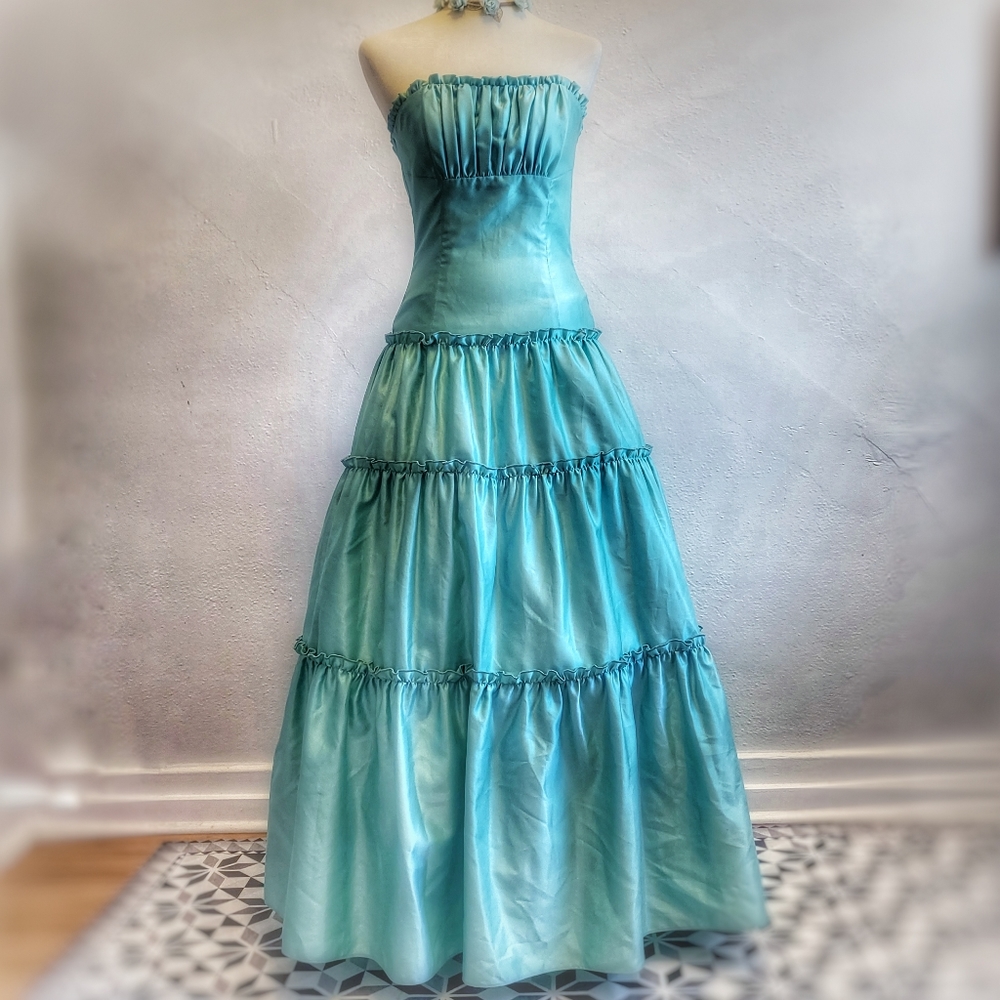 Vintage Seafoam gunne sax gown